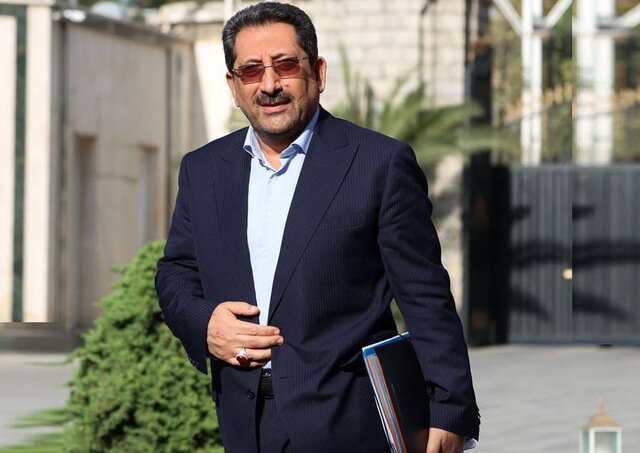 آغاز سفر وزیر صنعت به آذربایجان غربی؛ بازدید از ظرفیت‌های صنعتی و دیدار با فعالان اقتصادی