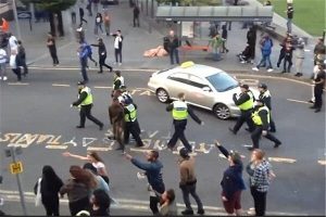 چاقوکشی در قطاری در شرق انگلیس؛ پلیس مظنونان را بازداشت کرد